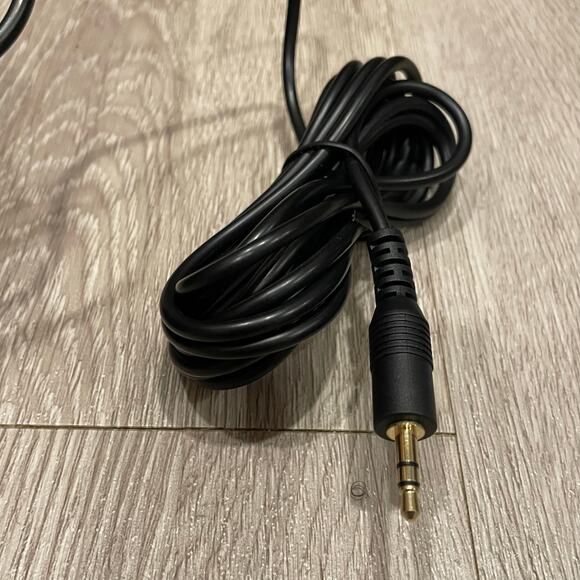 Headphones Wired Corded Over Ear DJ Stereo Gaming Music Podcast No mic - Picture 4 of 7